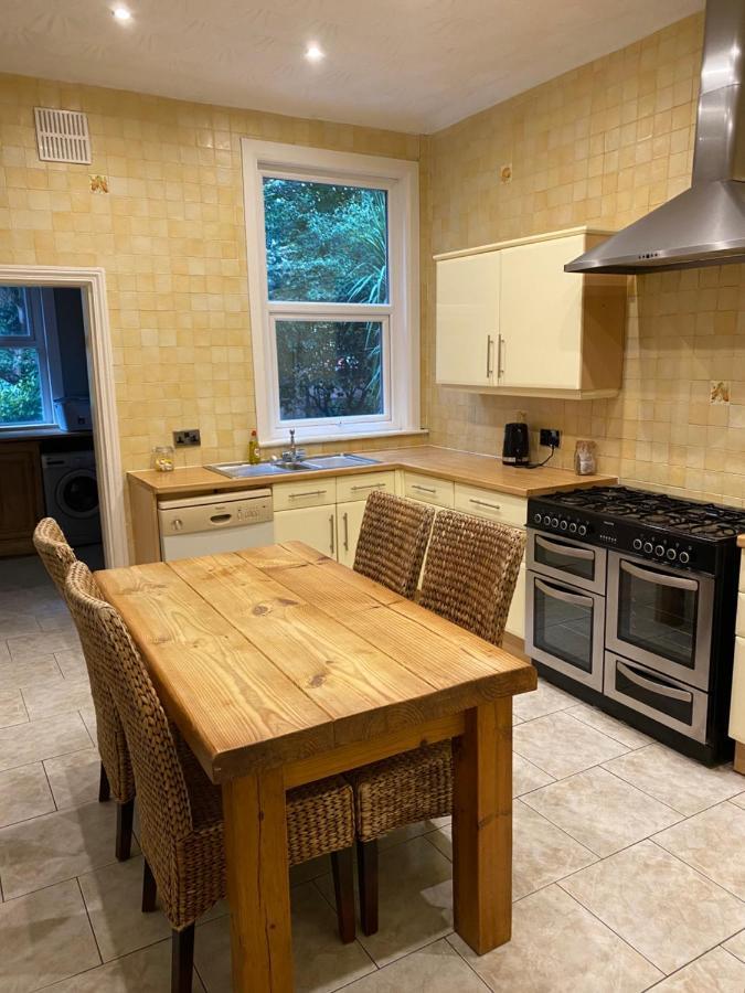 Villa With Park Views Close To Liverpool Centre Exterior foto
